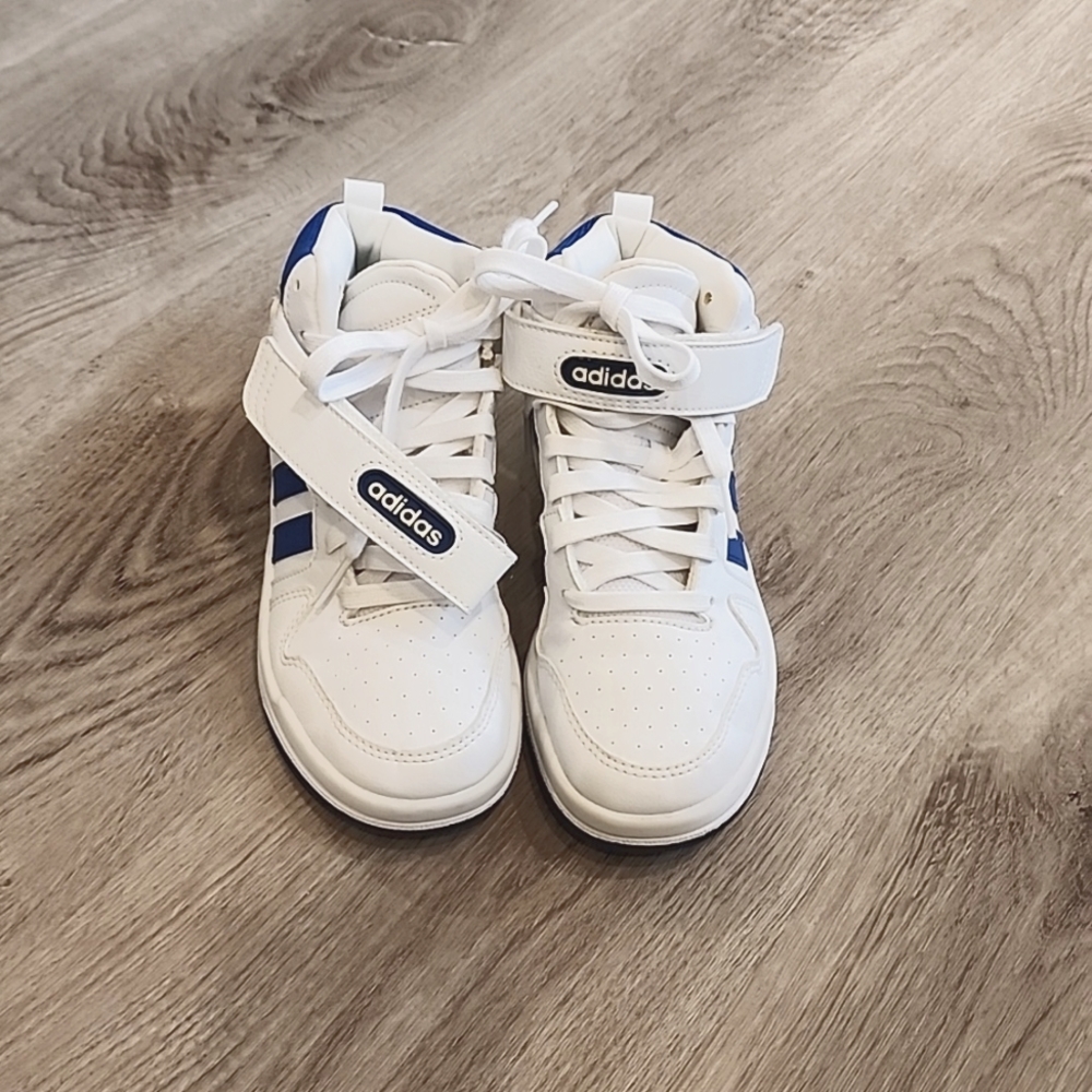 Boys Adidas Size 2